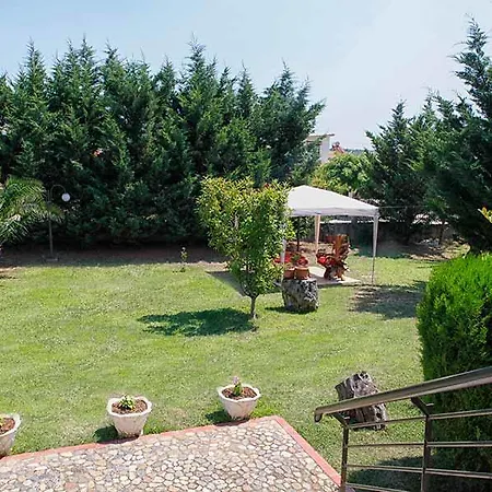 Pansion Argo Nea Moudania