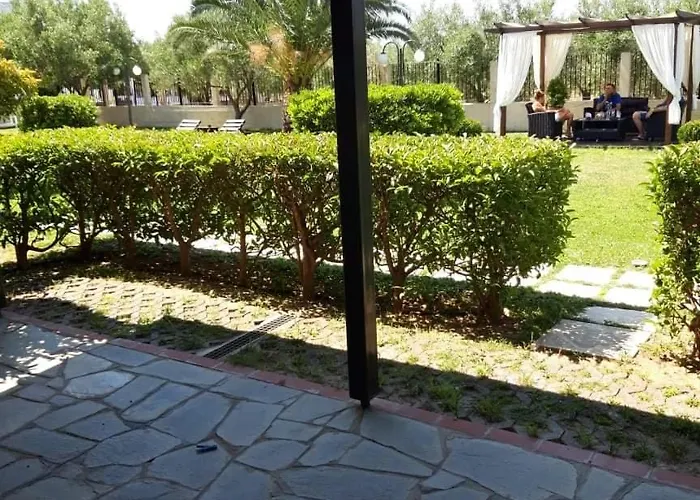 公寓 Pansion Argo 尼亚·蒙达尼亚